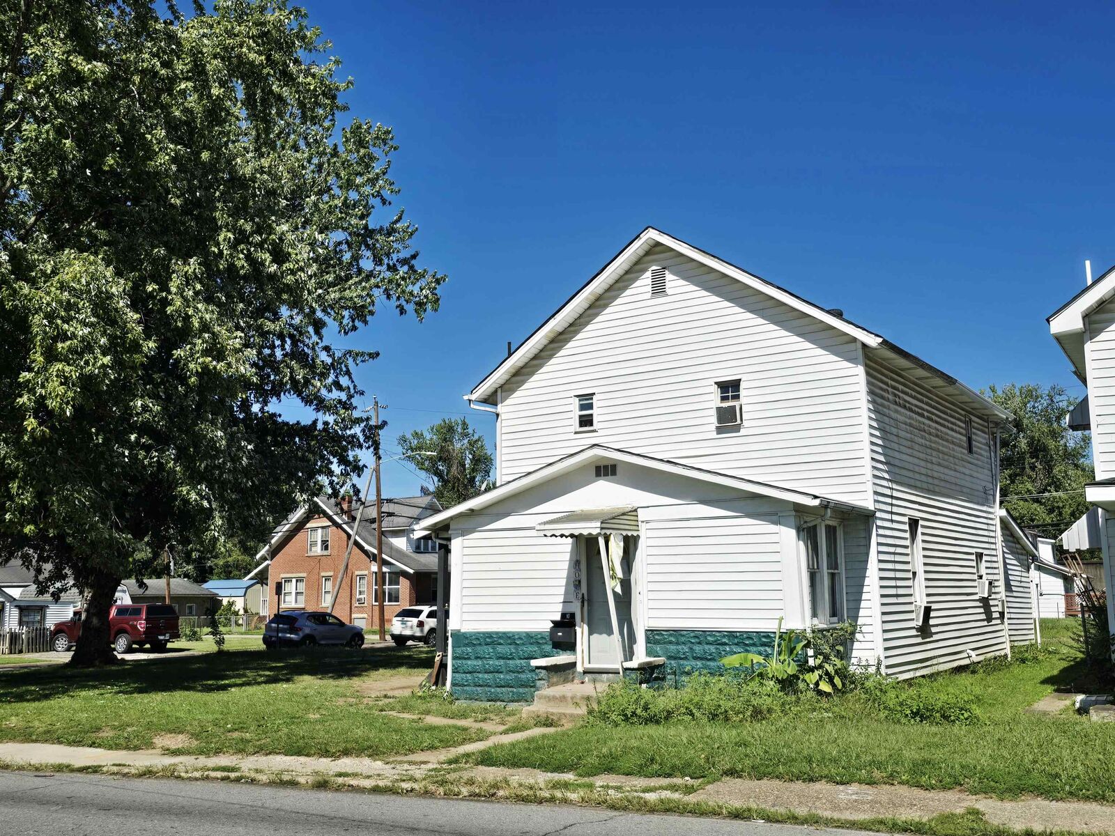 Property Photo:  3702-3706 3rd Avenue  WV 25702-1612 