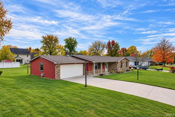 Property Photo:  4424 Sanford Lane  IN 46816-2292 