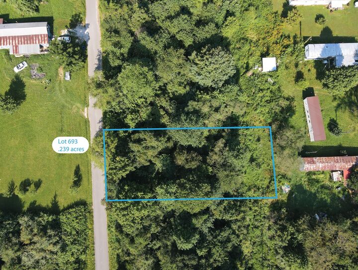 Property Photo:  Lot 693 Briarwood Drive  KY 42519 