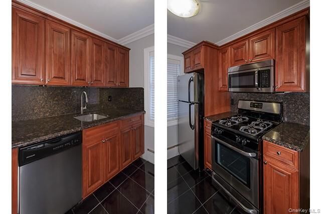 Property Photo: 1355 Roanoke Avenue 11rf NY 11901