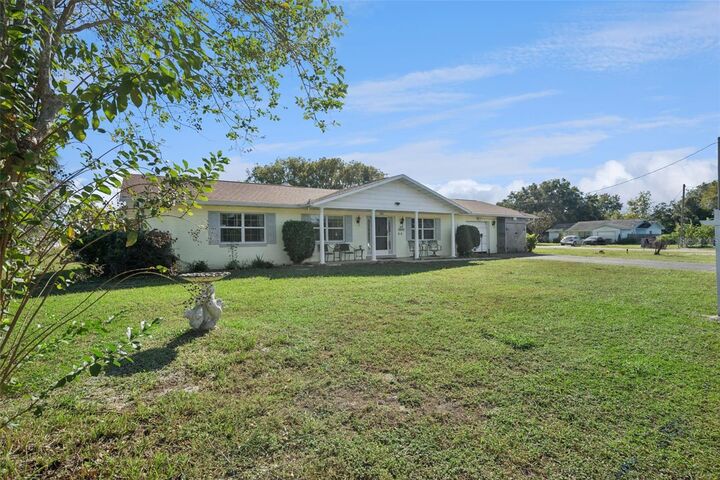 Property Photo: 34122 Hunt Avenue FL 34788