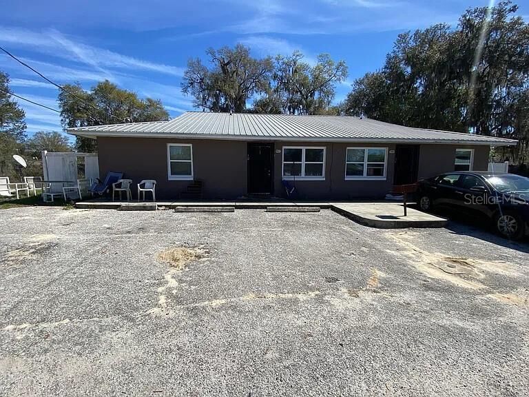Property Photo: 16 NW 21st Place FL 34470