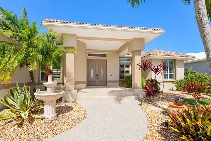 Property Photo:  718 Antalya Court  FL 33950 