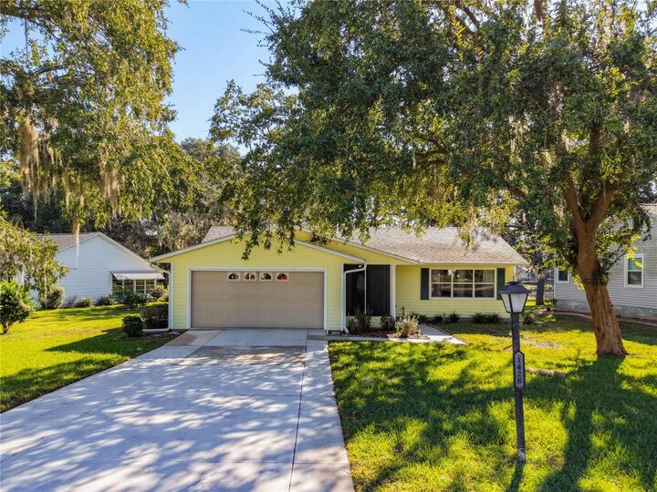 Property Photo:  1428 New Abbey Avenue  FL 34788 