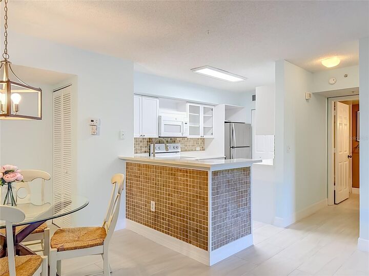 Property Photo: 8880 Colonnades Court W 413 FL 34135