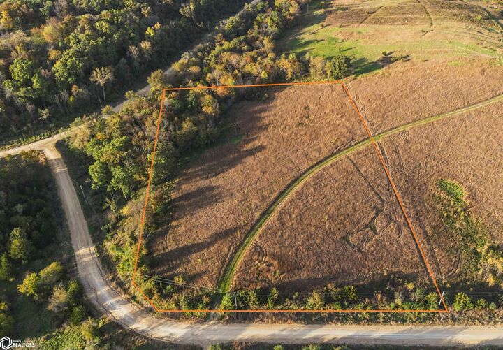 Property Photo: 3265 298th Lane IA 50250