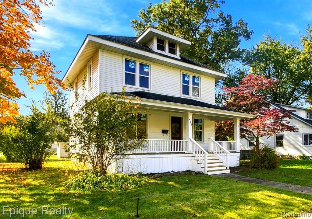Property Photo: 703 Smith Street MI 48001 1442