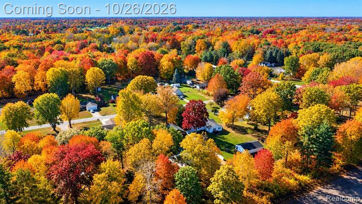 Property Photo: 5351 Robinwood Drive MI 48049 4430