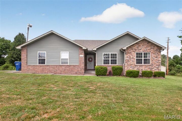 Property Photo: 327 Keller Drive MO 65536