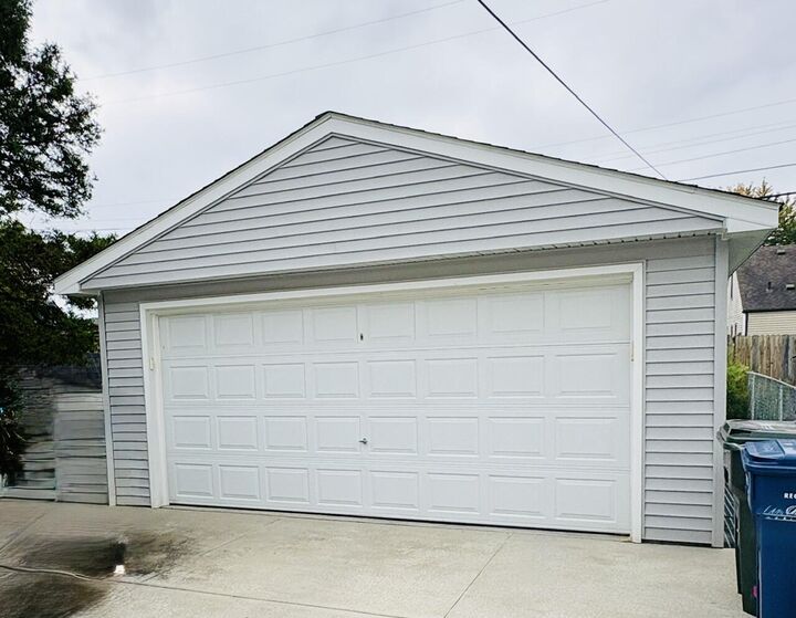 Property Photo:  1857 Council Avenue  MI 48146 