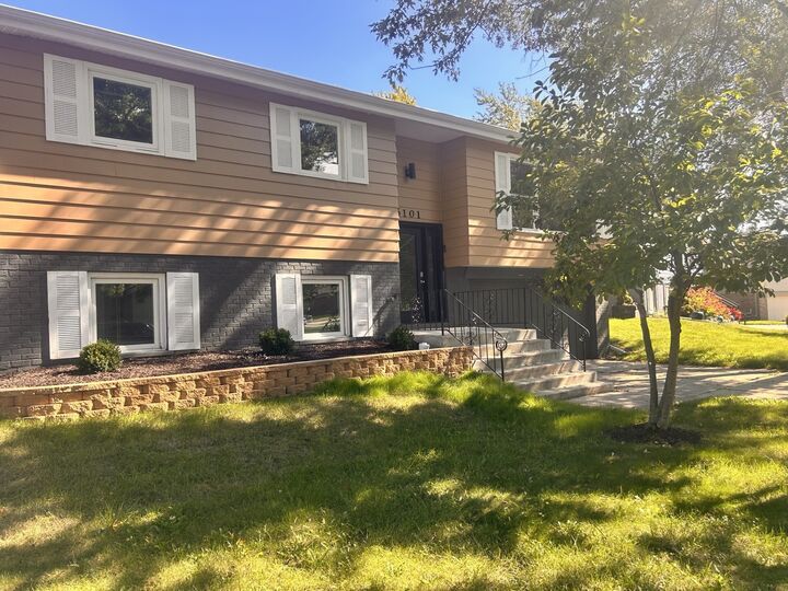 Property Photo:  16101 Avalon Avenue  IL 60473 