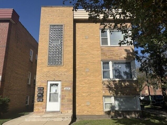 Property Photo:  6834 W Diversey Avenue 2  IL 60707 