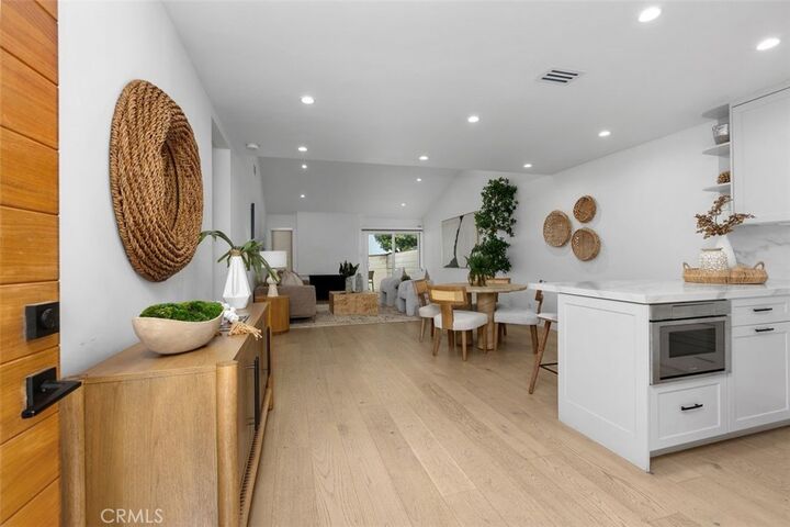 Property Photo: 4 Bayberry CA 92612