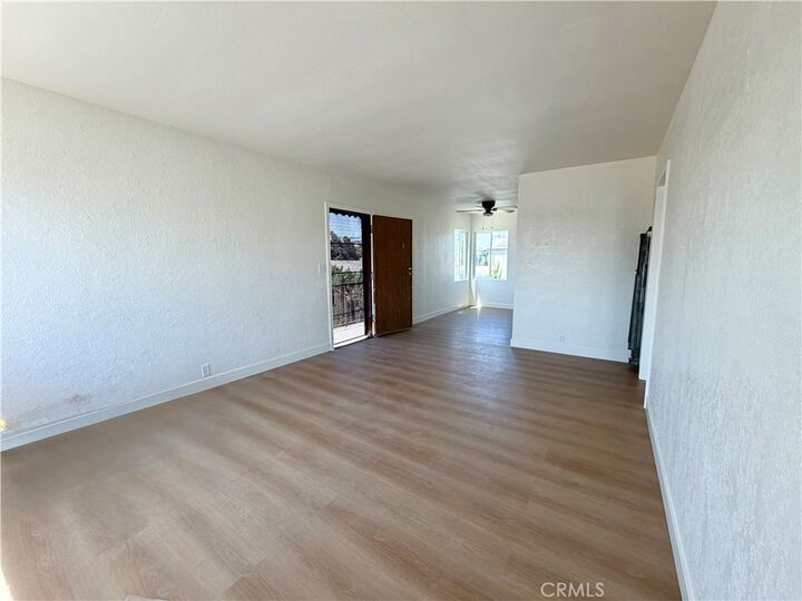 Property Photo:  1426 1/2 W 83rd  CA 90047 