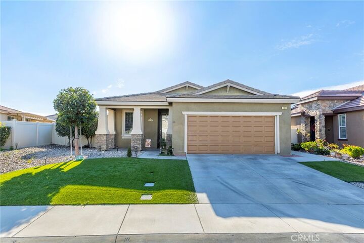 Property Photo:  353 Blowing Rock  CA 92223 
