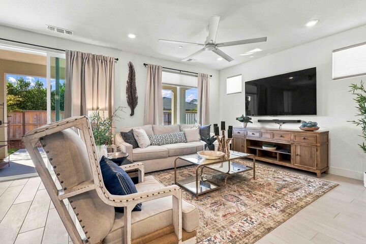 Property Photo:  4660 Club Vista Way  CA 95648 