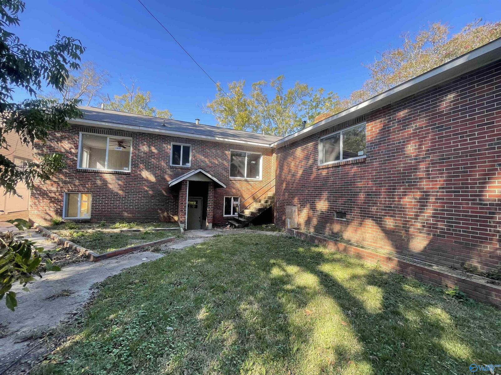 Property Photo: 212 S 8th Street AL 35903
