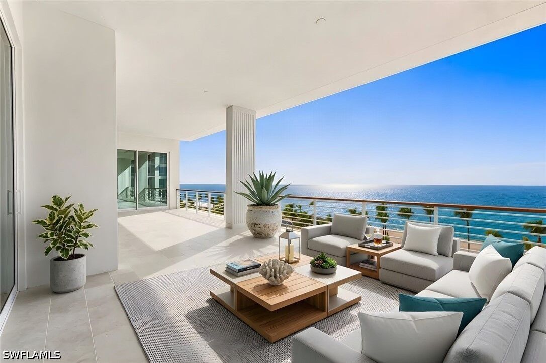 Property Photo: 901 Gulf Shore Boulevard N A-401 FL 34102