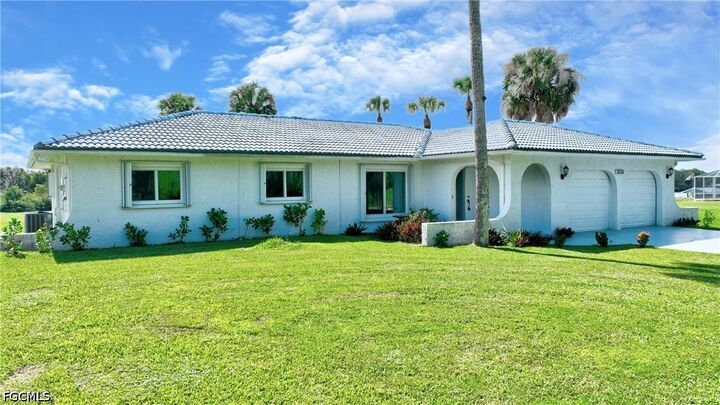 Property Photo: 3233 Shell Lane FL 33935