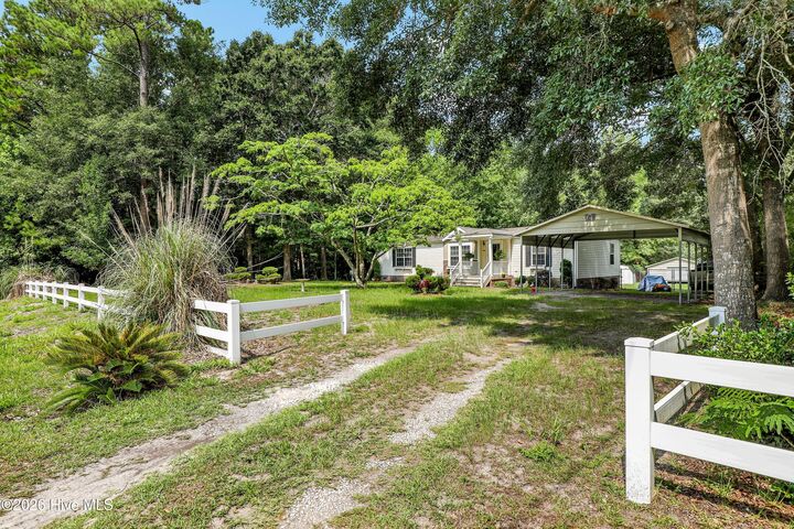 Property Photo: 570 King Drive NC 28443