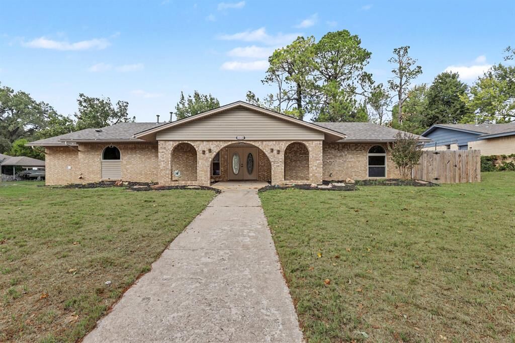 Property Photo:  1415 Sycamore Street  OK 73072 