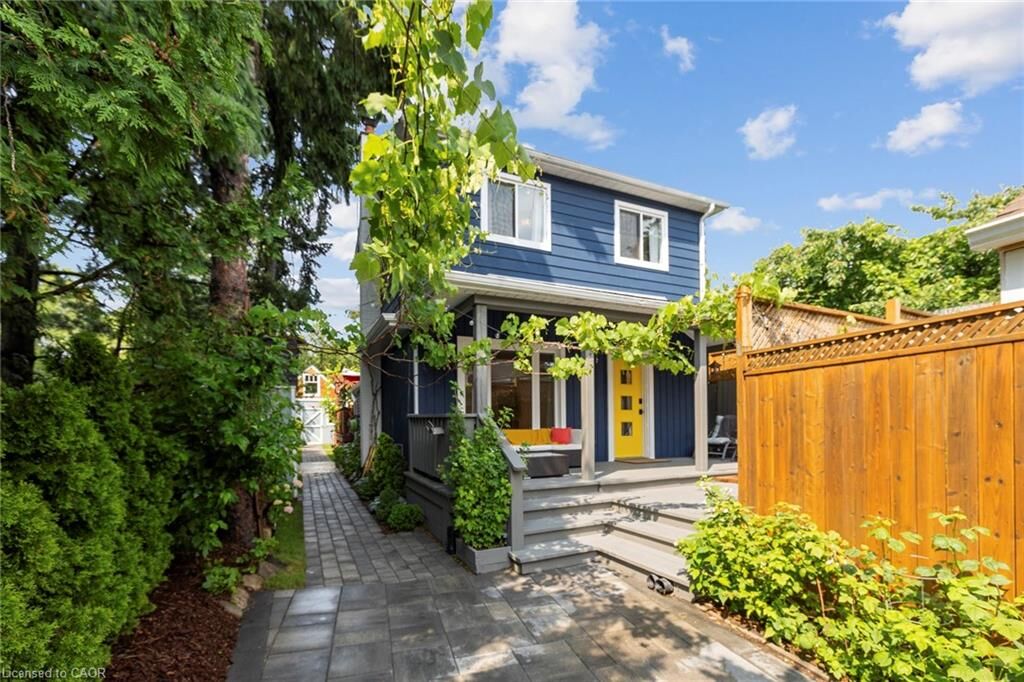 Property Photo:  16 Lochearne Street  ON L8R 1V8 
