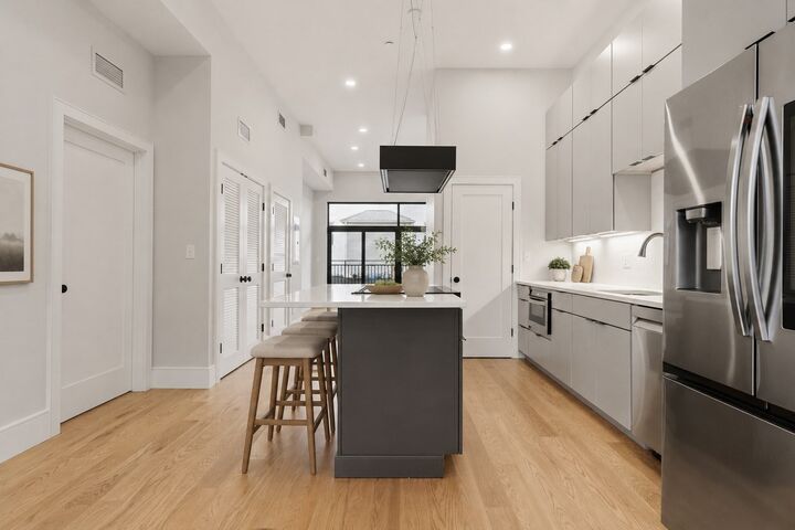 Property Photo:  421 High St 101  MA 02155 