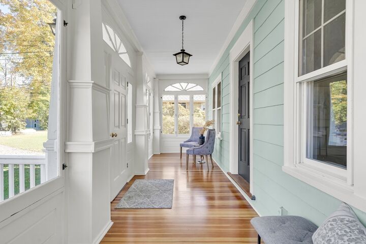 Property Photo:  18 Middle  MA 02421 