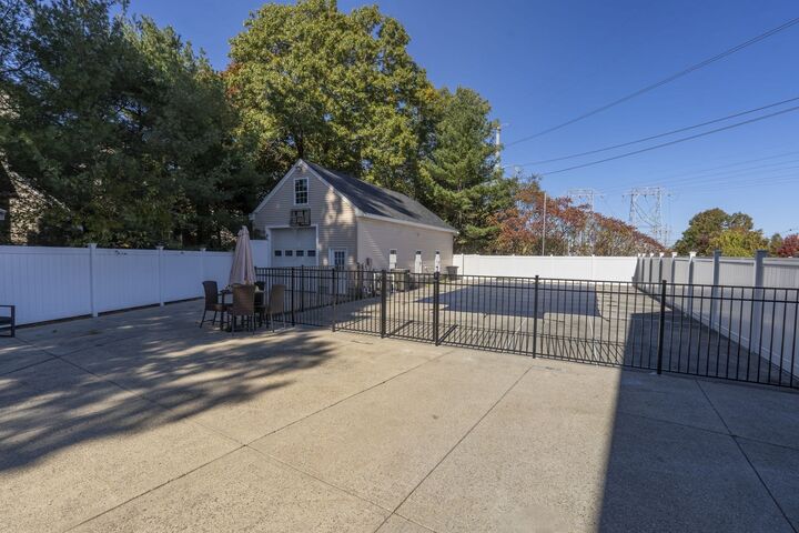 Property Photo:  172 Montrose Ave  MA 01880 
