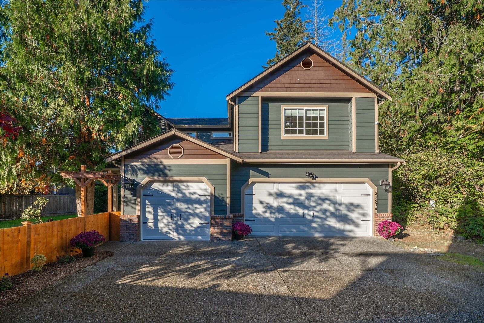 Property Photo:  23936 SE 249th Street  WA 98038 
