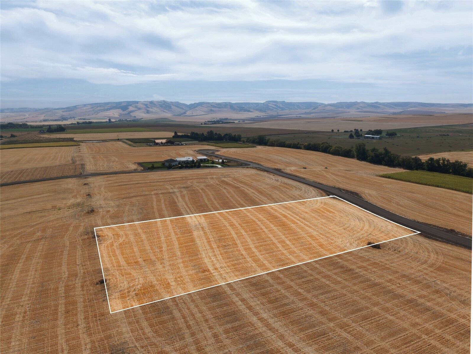 Property Photo:  302  Stolen Horse Court  WA 99362 