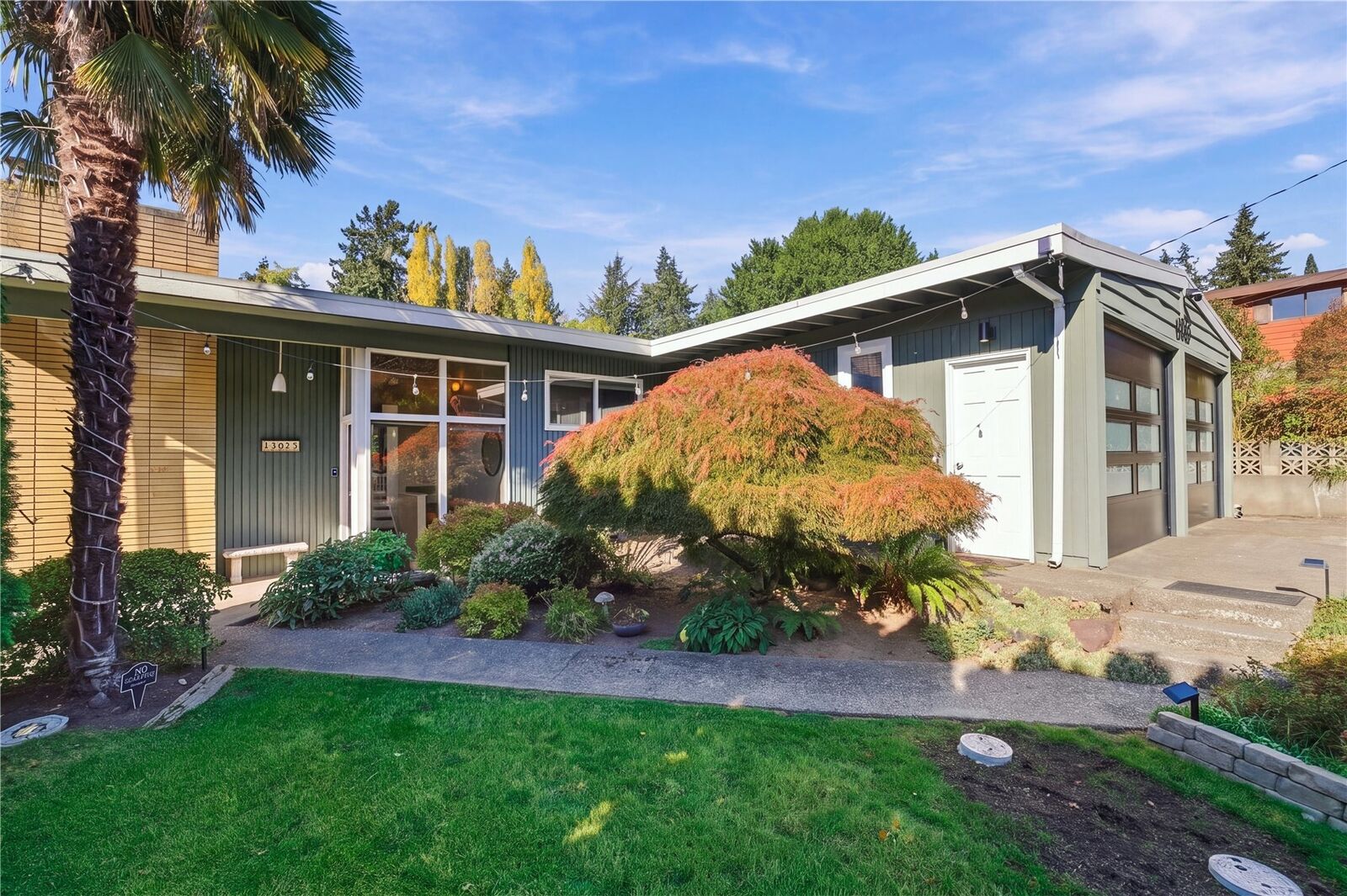 Property Photo:  12025  21st Avenue SW  WA 98146 