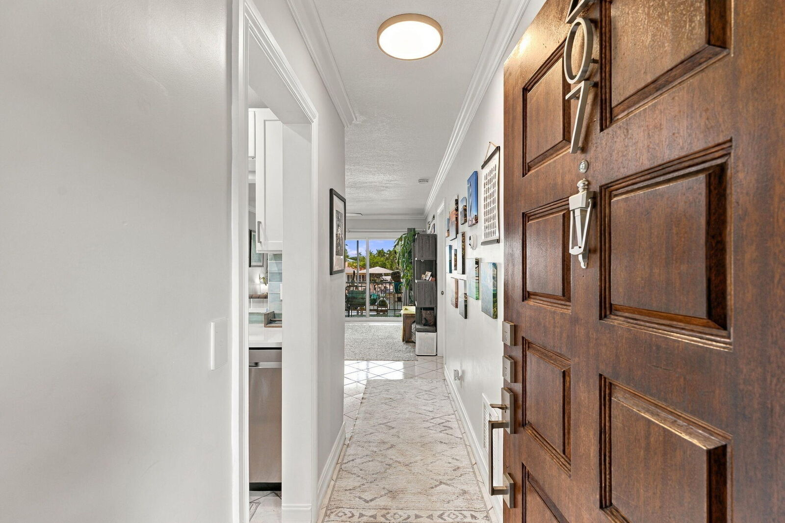 Property Photo: 2201 SE 9th Street 207 FL 33062