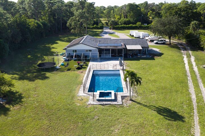 Property Photo: 6529 Pioneer Road FL 33413