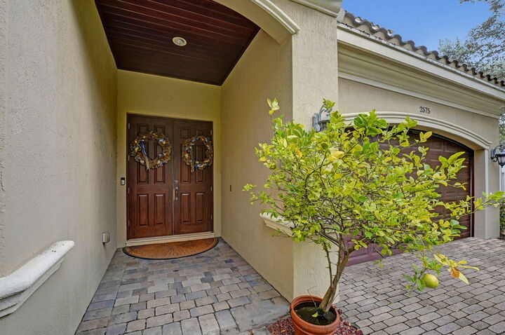 Property Photo: 2575 SE 7th Drive FL 33062