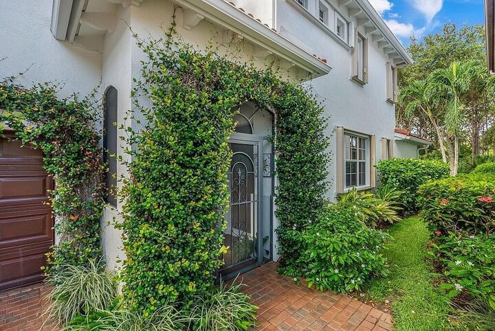 Property Photo:  631 Moondancer Court  FL 33410 