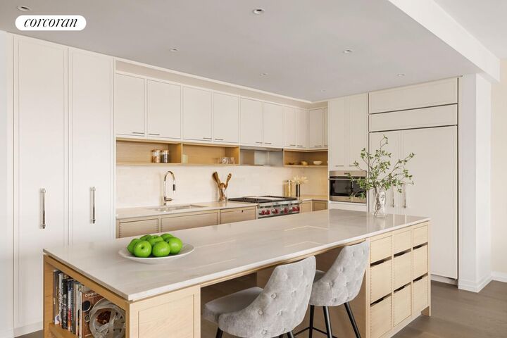 Property Photo:  250 W 96th Street 9E  NY 10025 