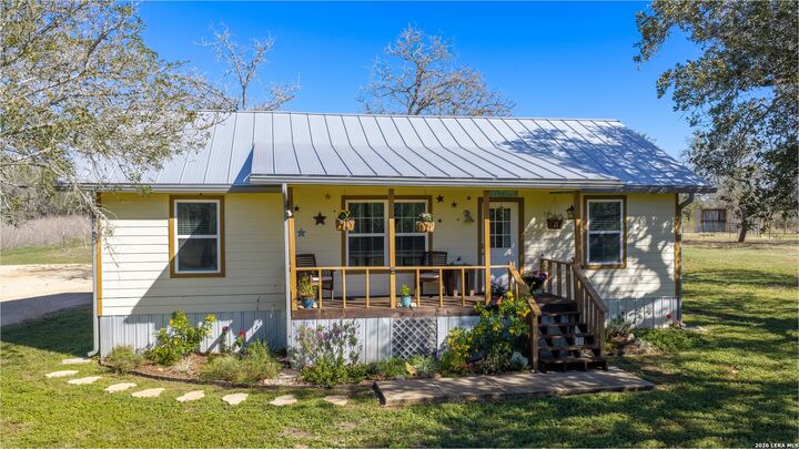 Property Photo:  594 Sleepy Meadow  TX 78140 