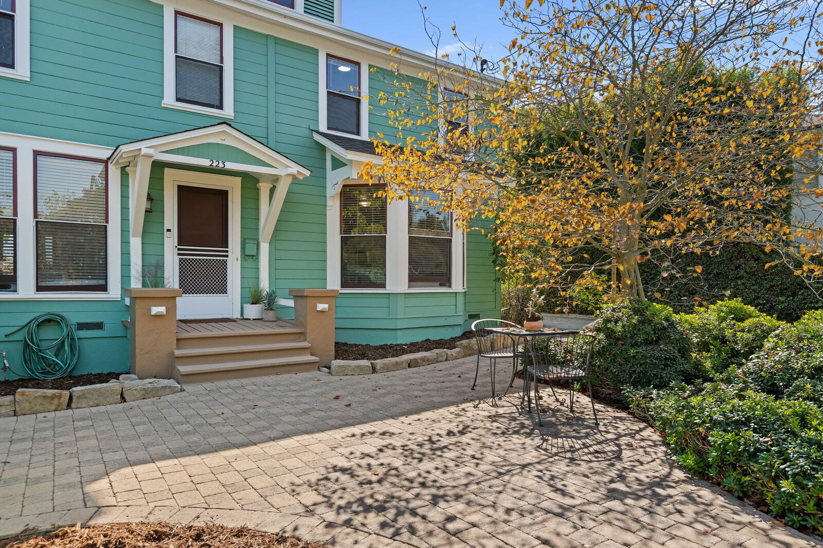 Property Photo: 223 W Arrellaga Street CA 93101