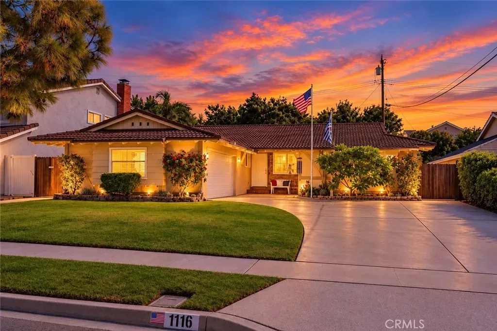 Property Photo:  1116 Havenhurst Drive  CA 92821 