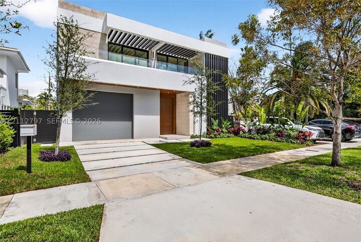 Property Photo:  609 SW 24th Rd  FL 33129 