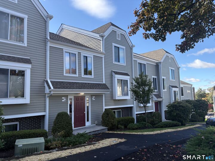 Property Photo:  71 Aiken Street M8  CT 06851 