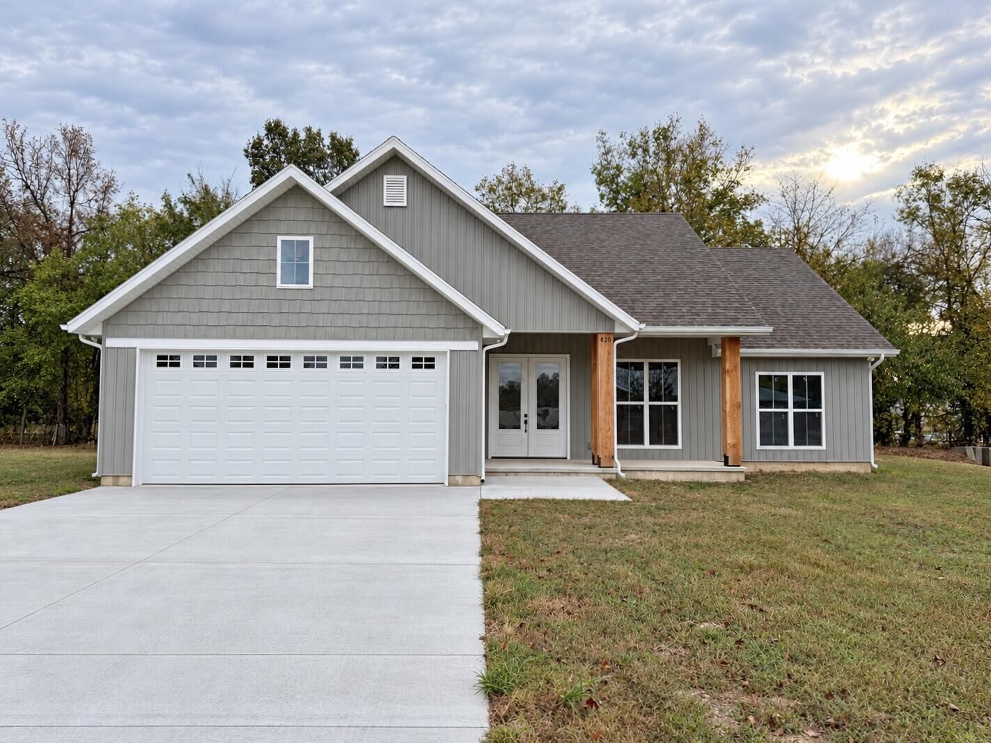 Property Photo: 820 N Chicago Avenue MO 65613