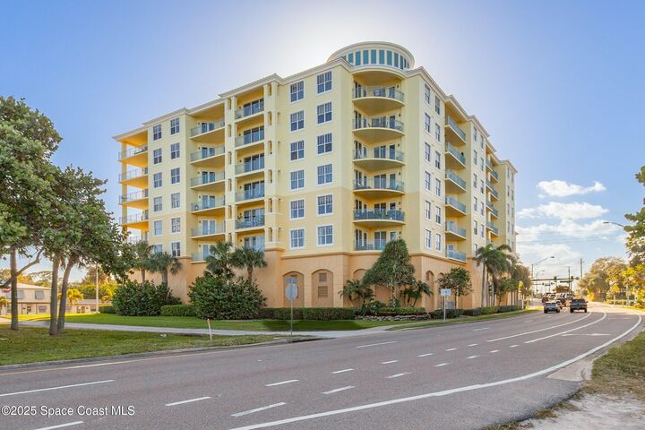 Property Photo: 1437 Pineapple Avenue FL 32935