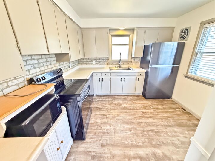 Property Photo: 4009 E Pratt Ave WA 99202