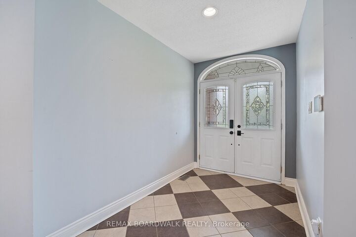Property Photo:  659 Pelican Street  ON K4A 4K5 