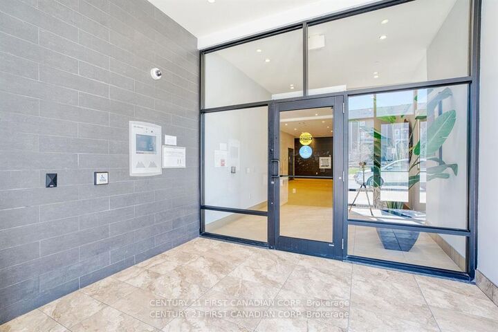Property Photo:  240 Villagewalk Boulevard 812  ON N6G 0P6 
