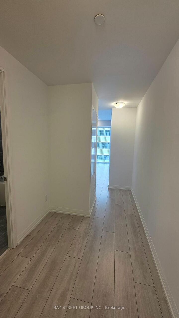 Property Photo: 400 King Street W 3026 ON M5V 0X8