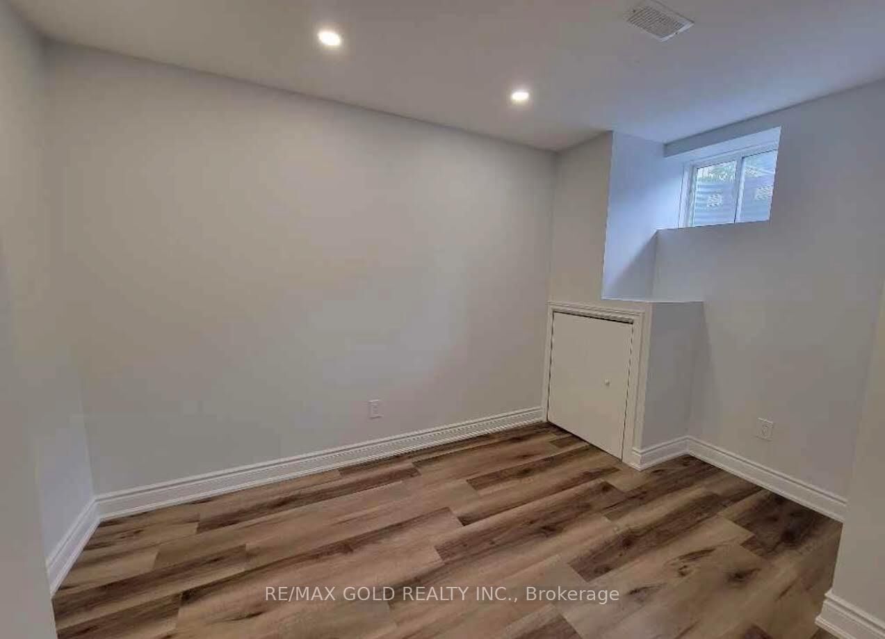 Property Photo: 1466 Farmstead Drive ON L9E 0B3