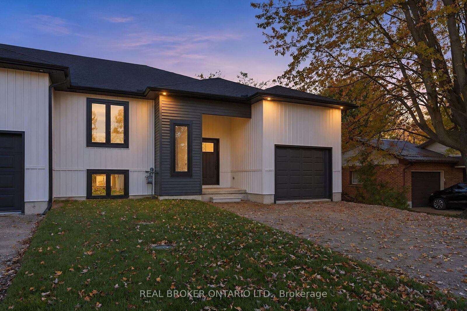 Property Photo: 151 Davis Street 4 ON N0L 2N0